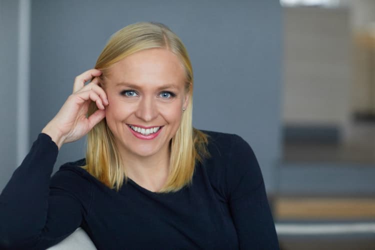 Kuvassa kansanedustaja Elina Valtonen featured-image