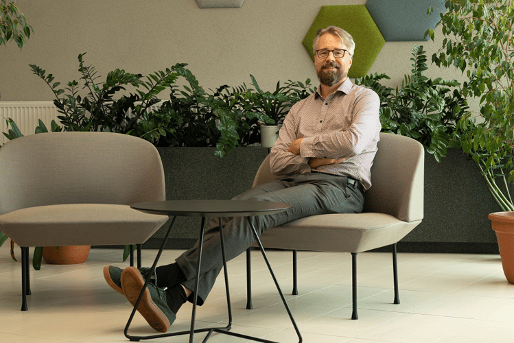 Kuvassa Ammattiopisto Liven apulaisrehtori Matti Matikainen