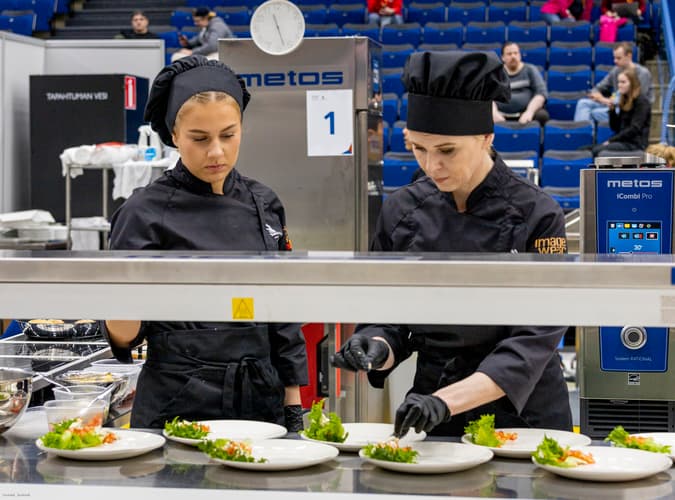 Kuvassa kaksi Liven opiskelijaa. Kuva: Taitaja. featured-image