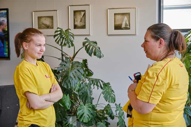 Tina toimii Annan työpaikkaohjaajana.