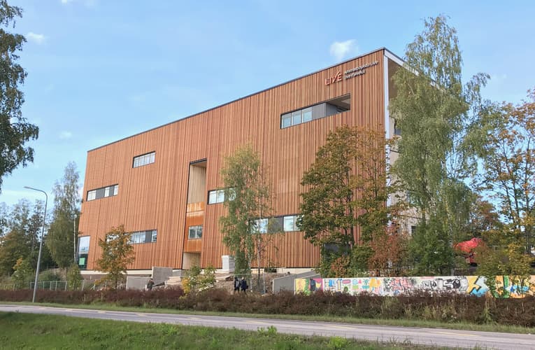 Kuvassa Ammattiopisto Liven Leppävaaran kampus featured-image